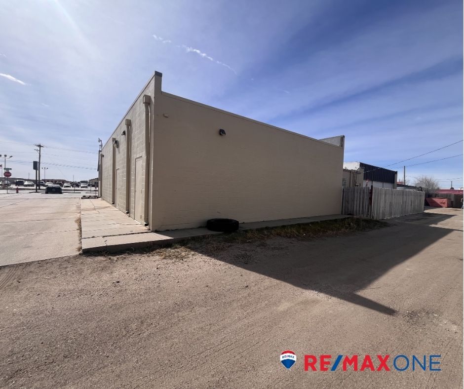 1107 East Fulton Street, Garden City, KS 67846