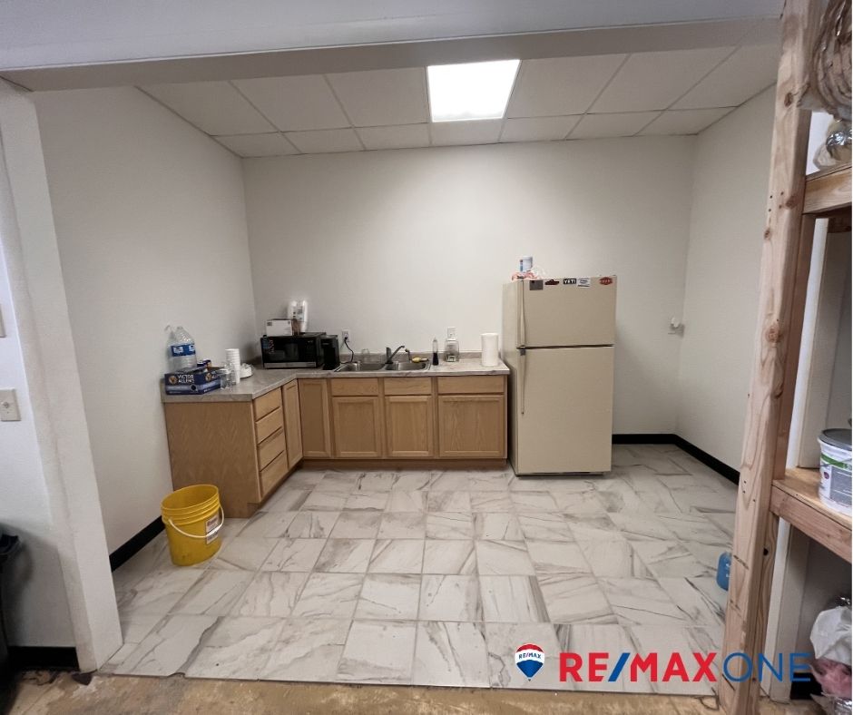 1107 East Fulton Street, Garden City, KS 67846