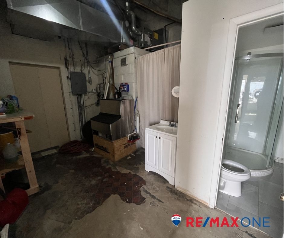 1107 East Fulton Street, Garden City, KS 67846