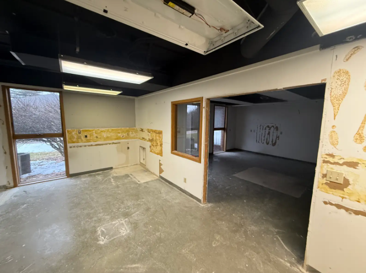 2145 University Park Drive, Okemos, MI 48864