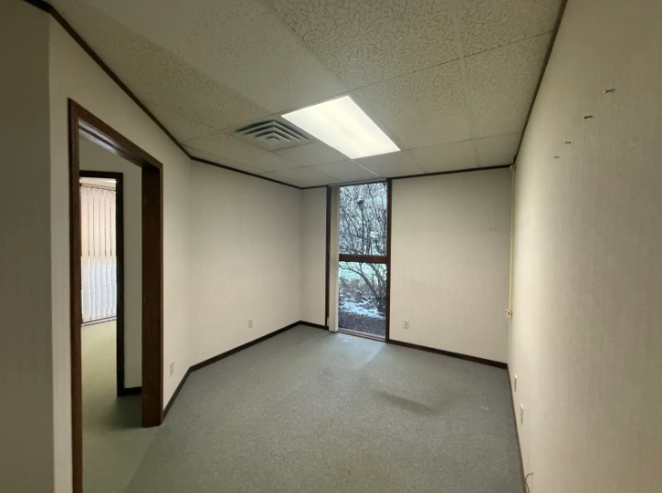 2145 University Park Drive, Okemos, MI 48864