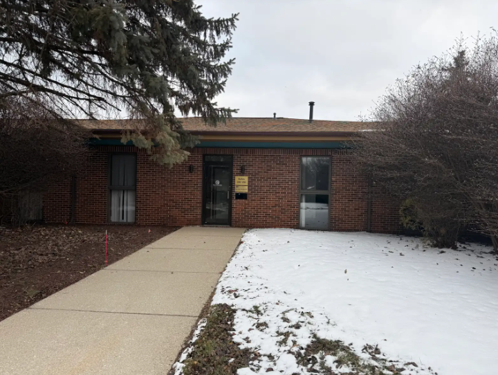 2145 University Park Drive, Okemos, MI 48864