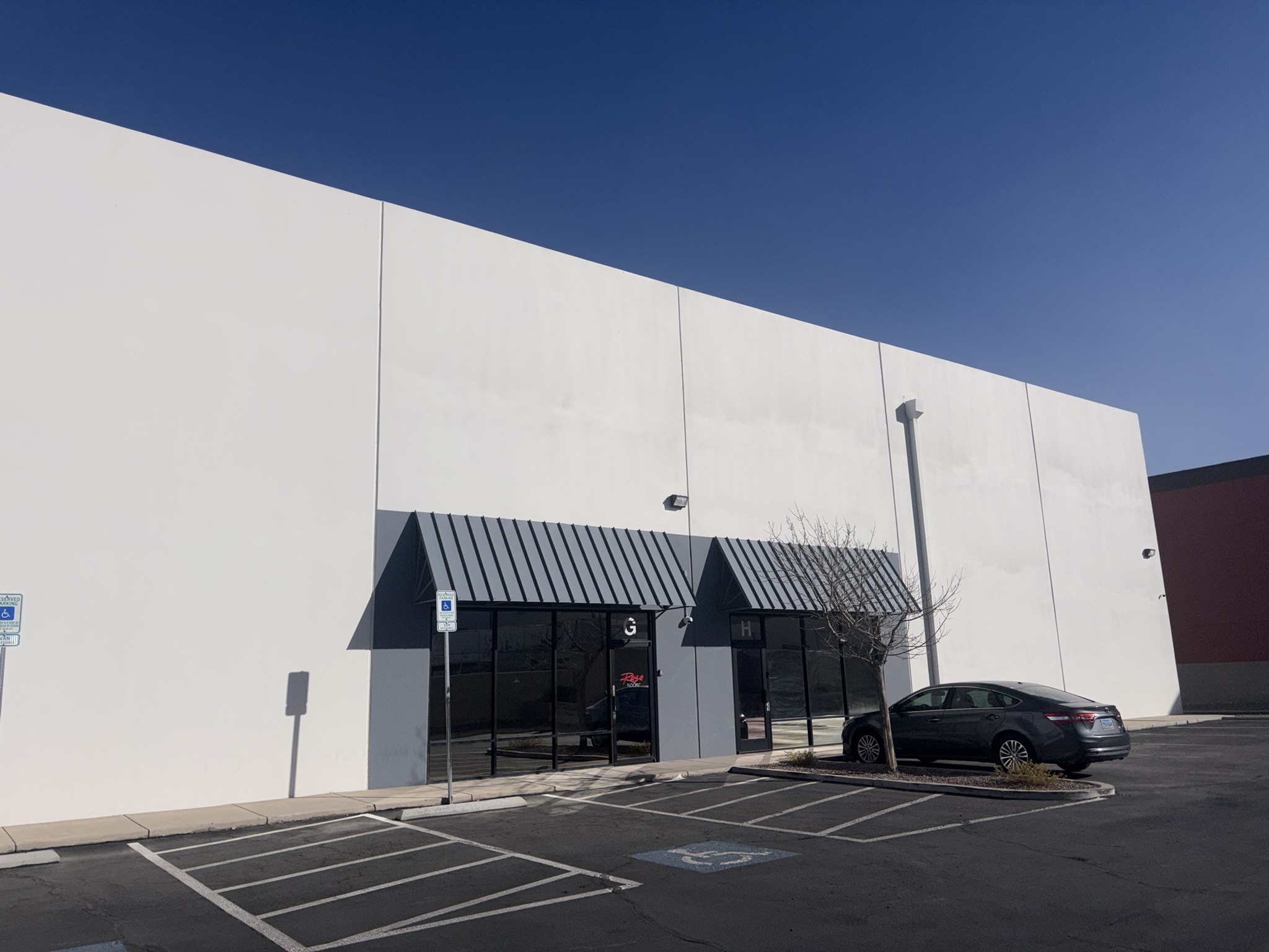 ±12,414 SF SUBLEASE - 3245 E. Patrick Lane