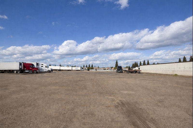 7700 Downing Avenue, Bakersfield, CA 93308