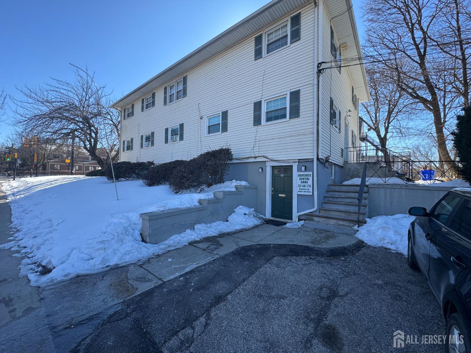 127 Livingston Avenue, New Brunswick, NJ 08901