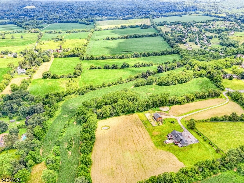 8 Roseberry Road, Washington, NJ 07882