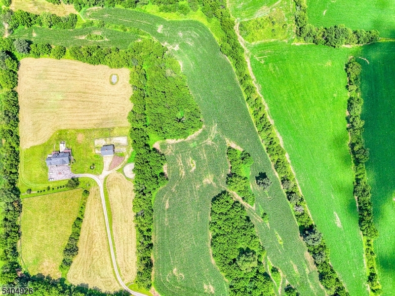 8 Roseberry Road, Washington, NJ 07882