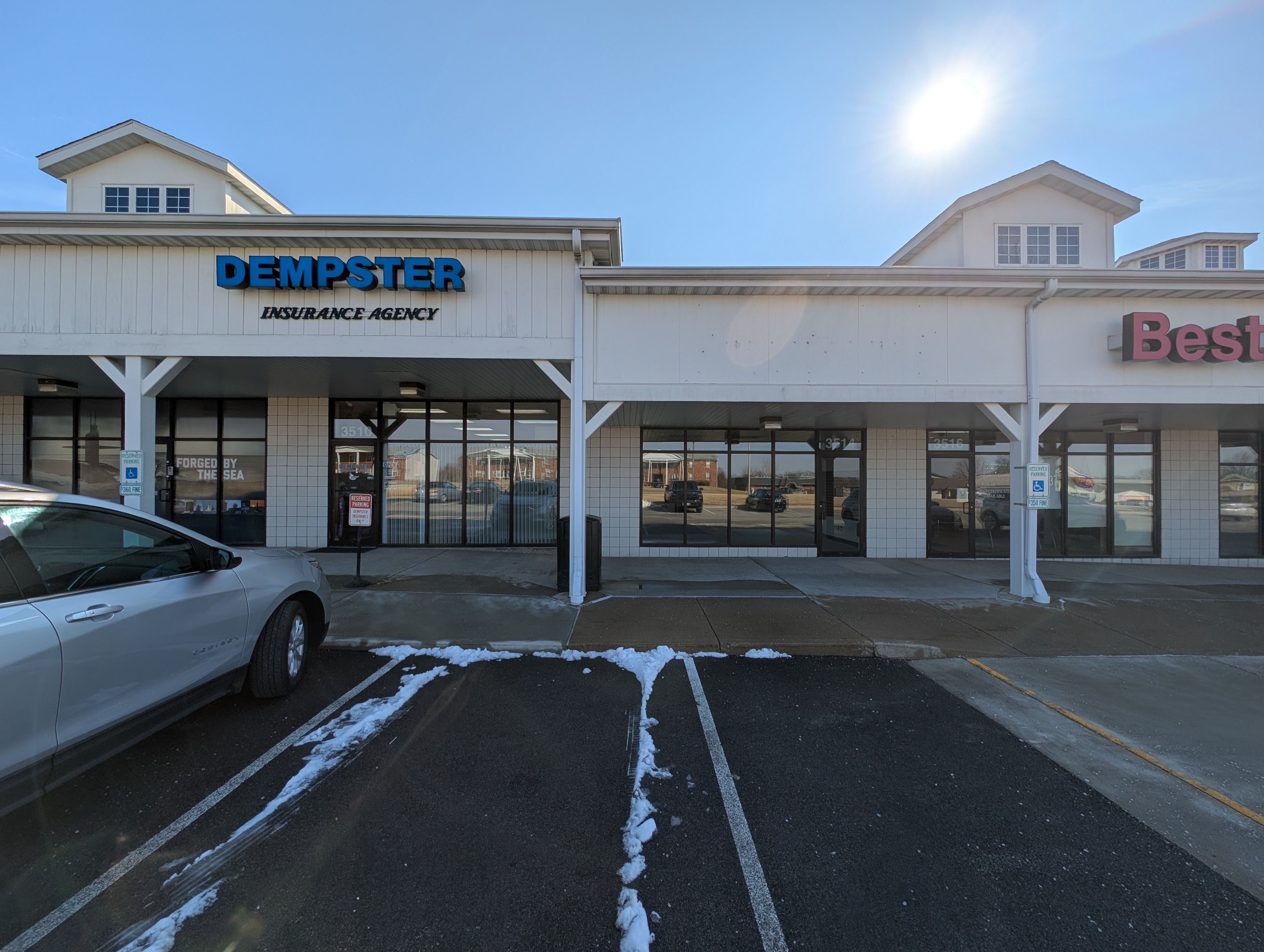 3514 West Willow Knolls Drive, Peoria, IL 61614