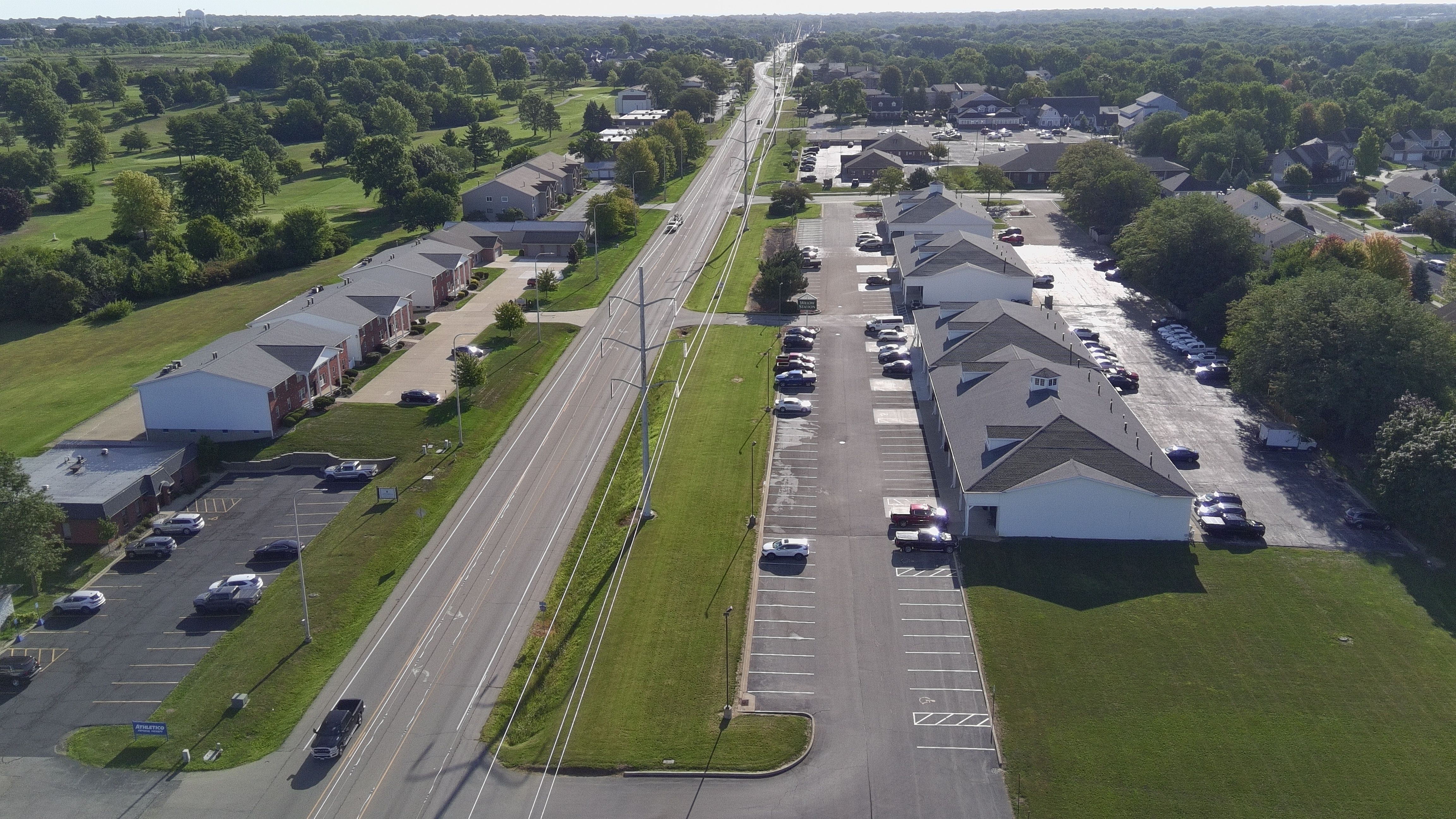 3514 West Willow Knolls Drive, Peoria, IL 61614