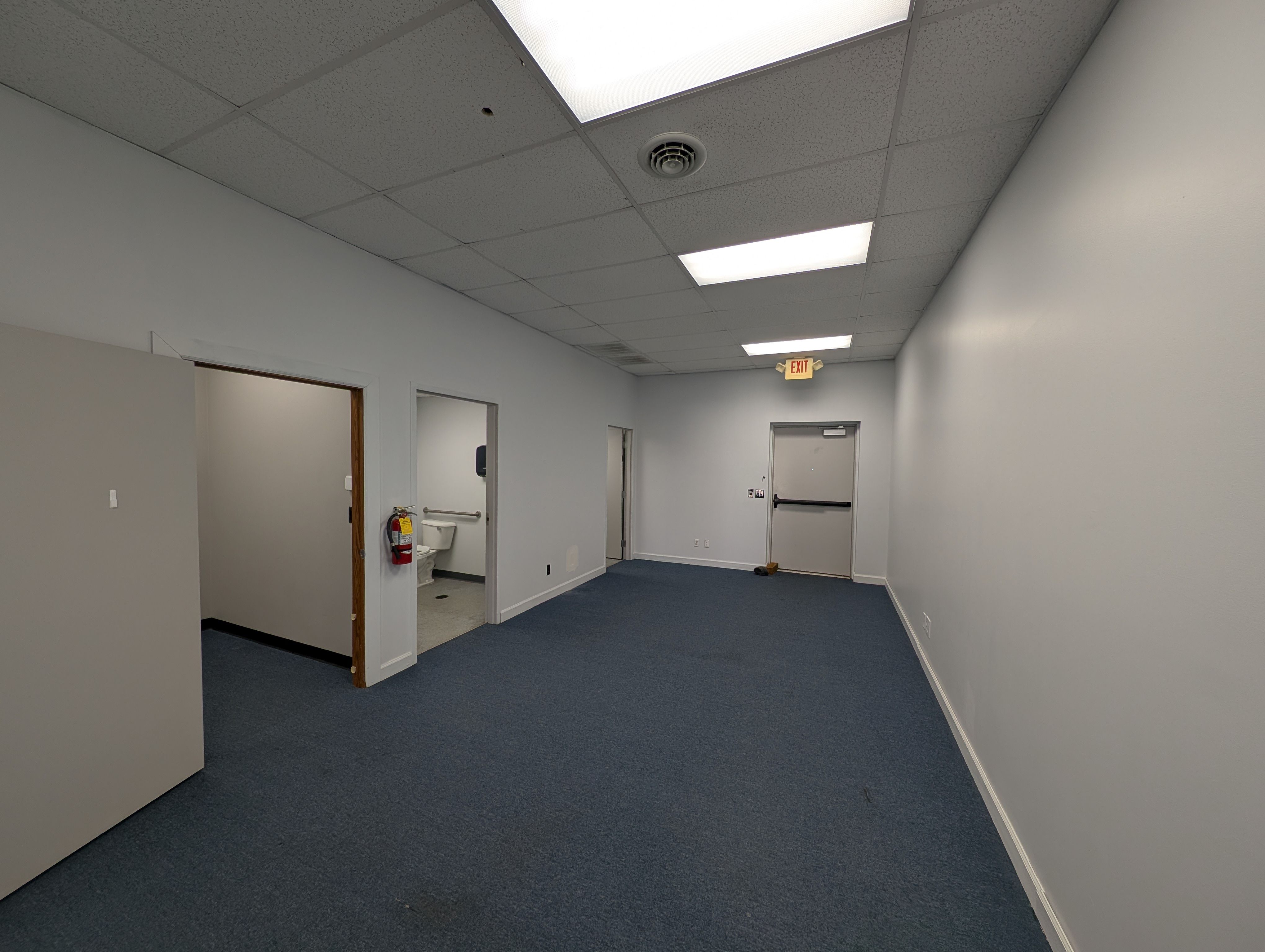 3514 West Willow Knolls Drive, Peoria, IL 61614