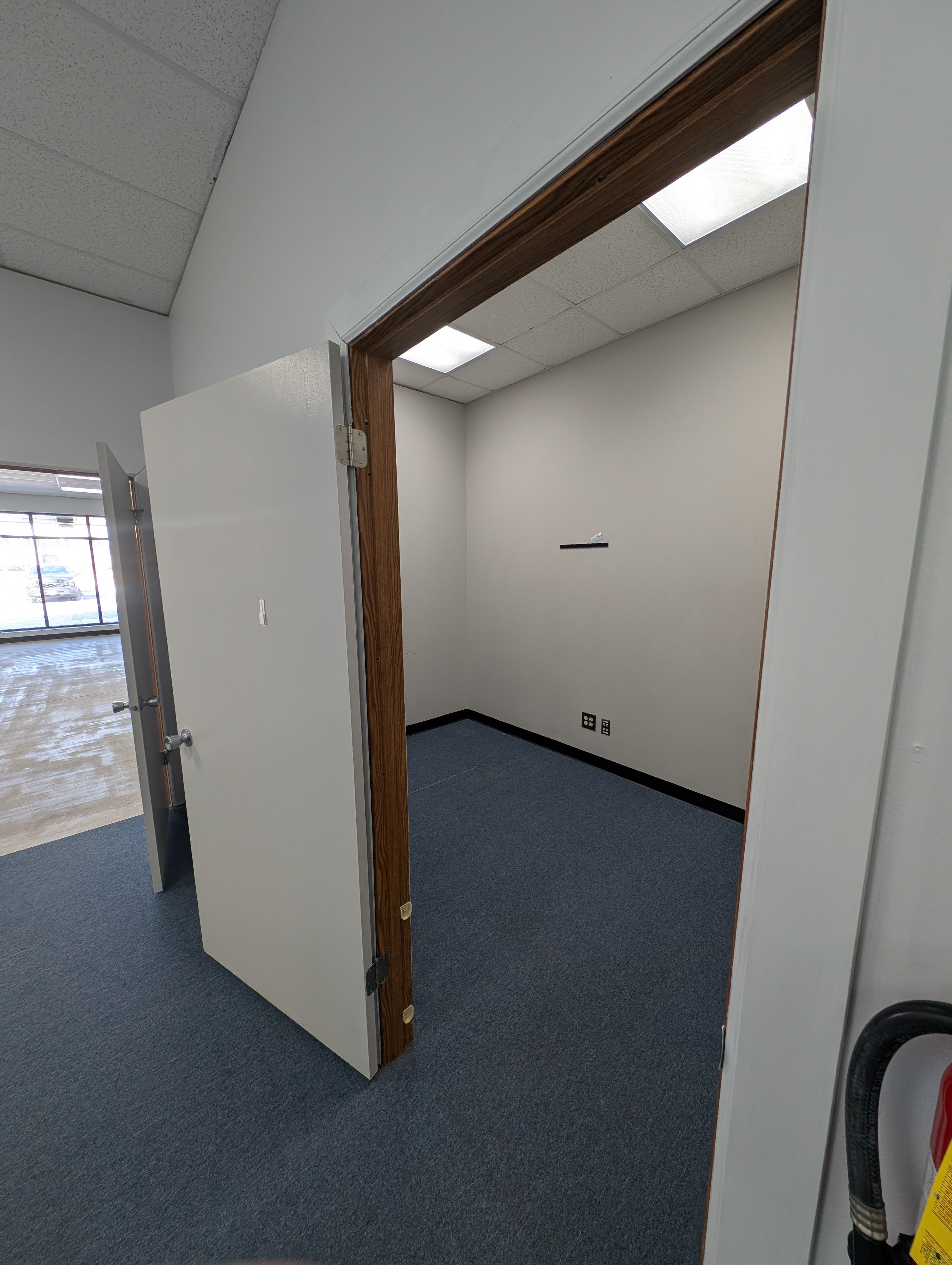 3514 West Willow Knolls Drive, Peoria, IL 61614