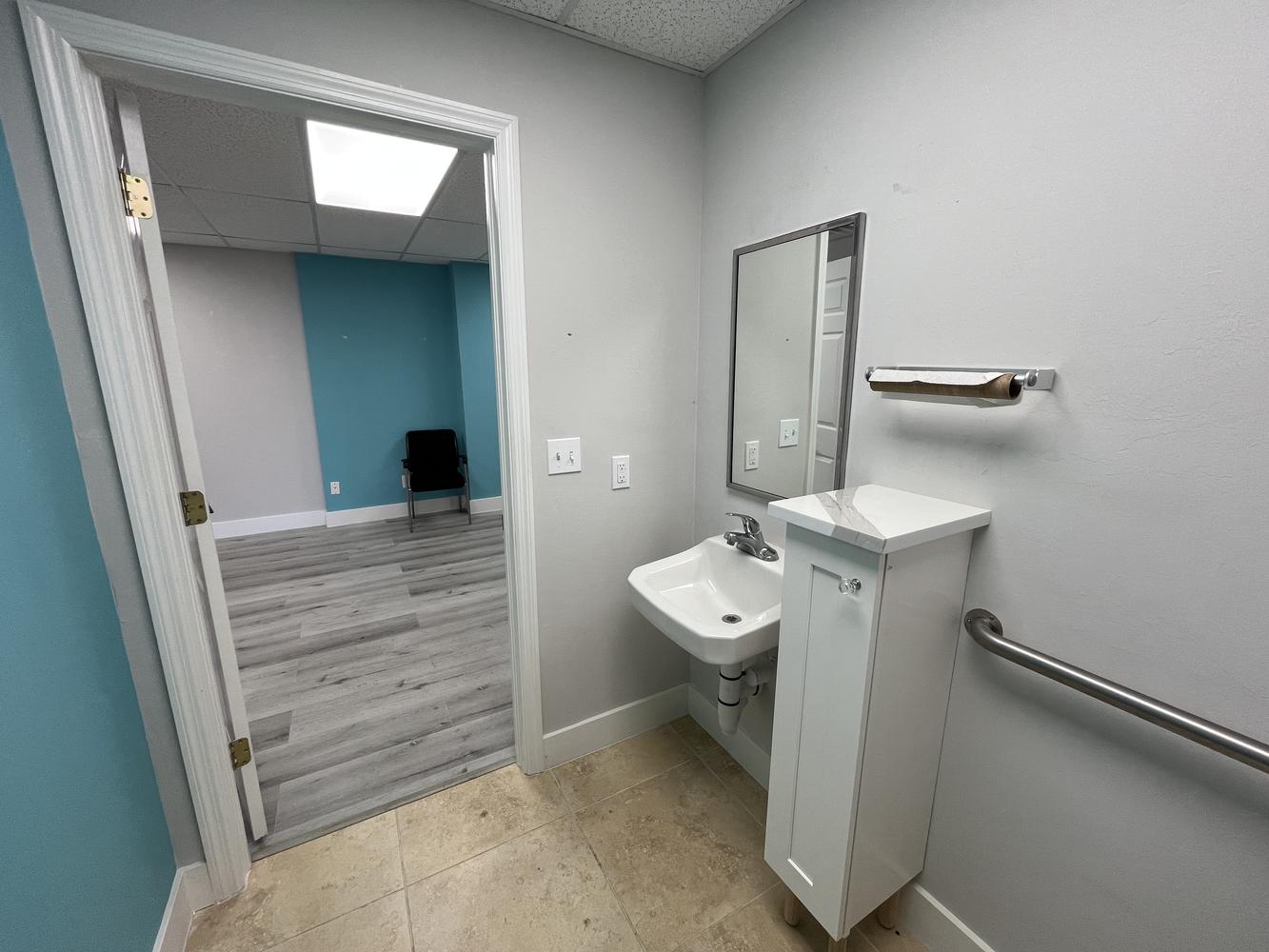 1469 Colonial Blvd, Fort Myers, FL 33907