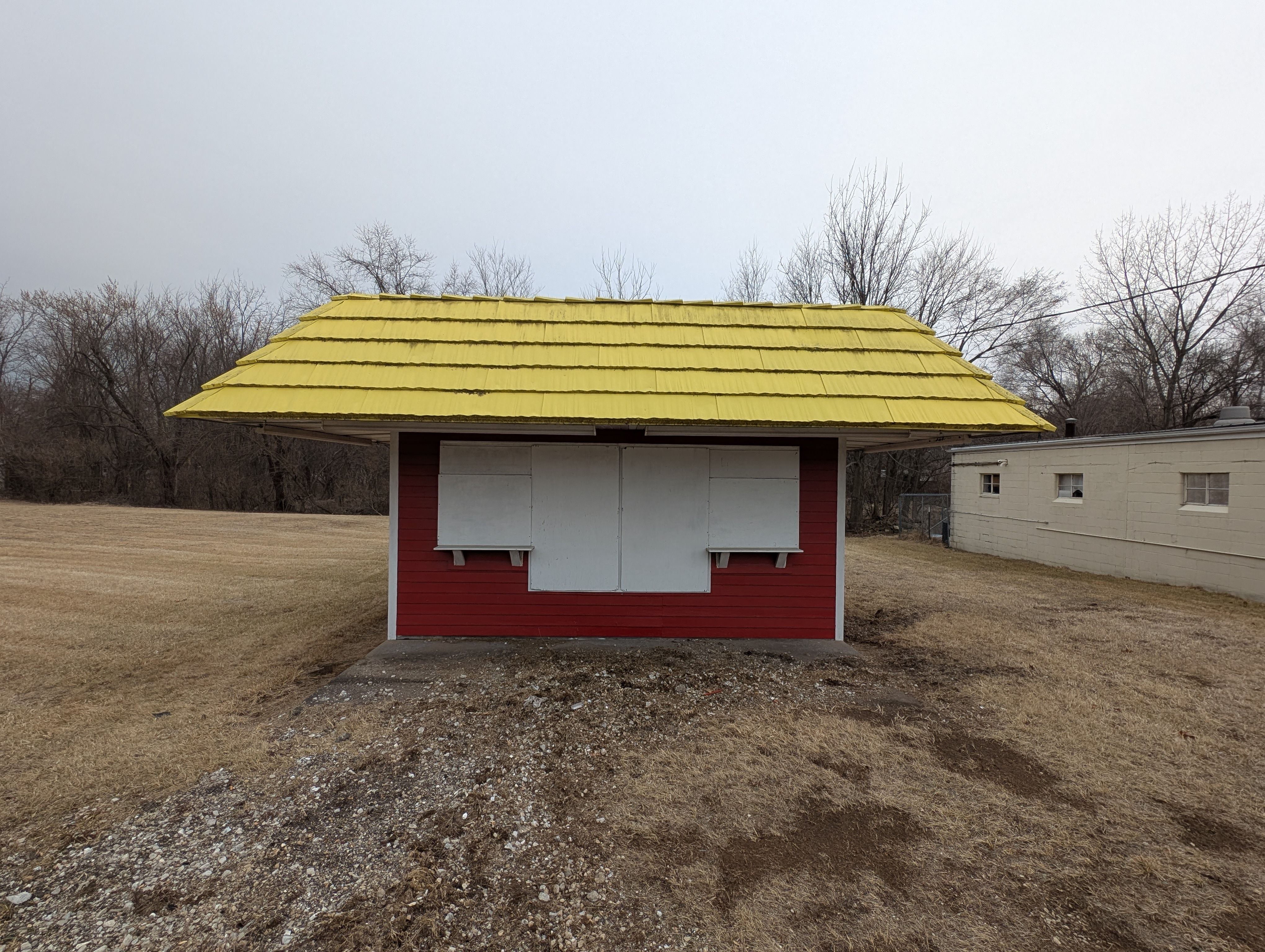 4802 West Farmington Road, Peoria, IL 61604