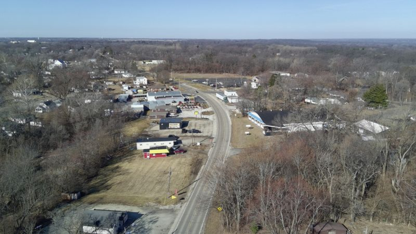 4802 West Farmington Road, Peoria, IL 61604