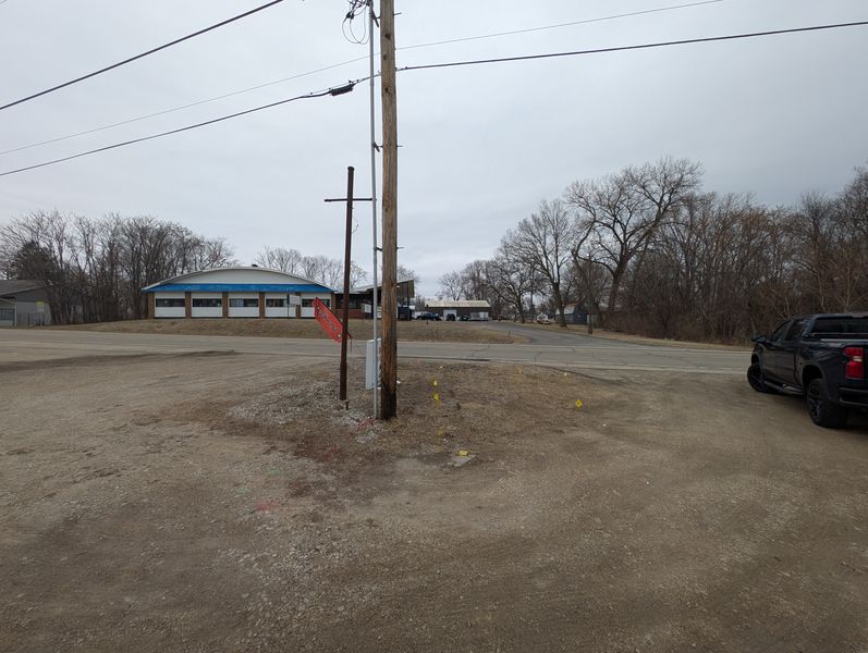 4802 West Farmington Road, Peoria, IL 61604