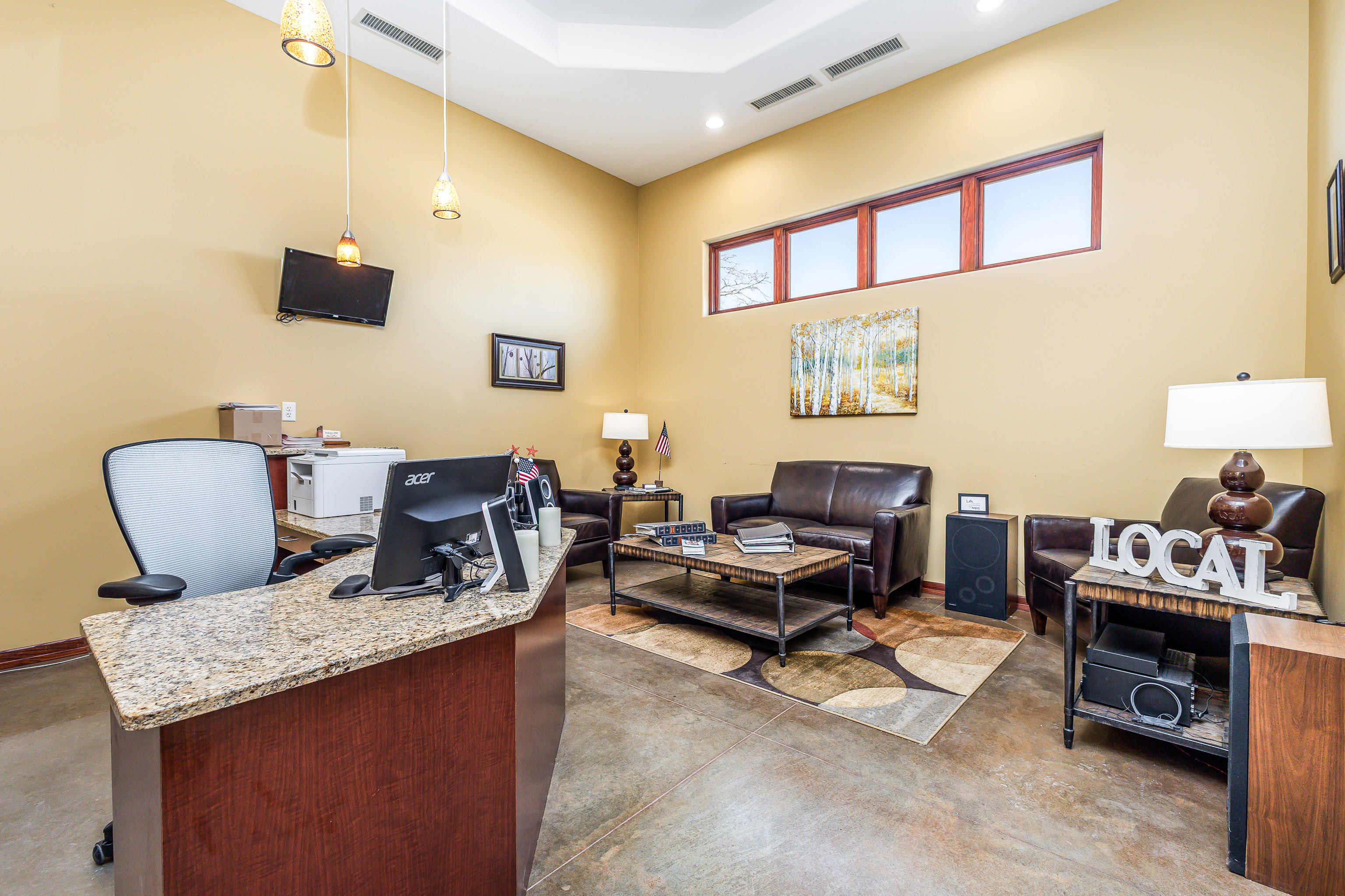 1055 University Avenue, Dubuque, IA 52001