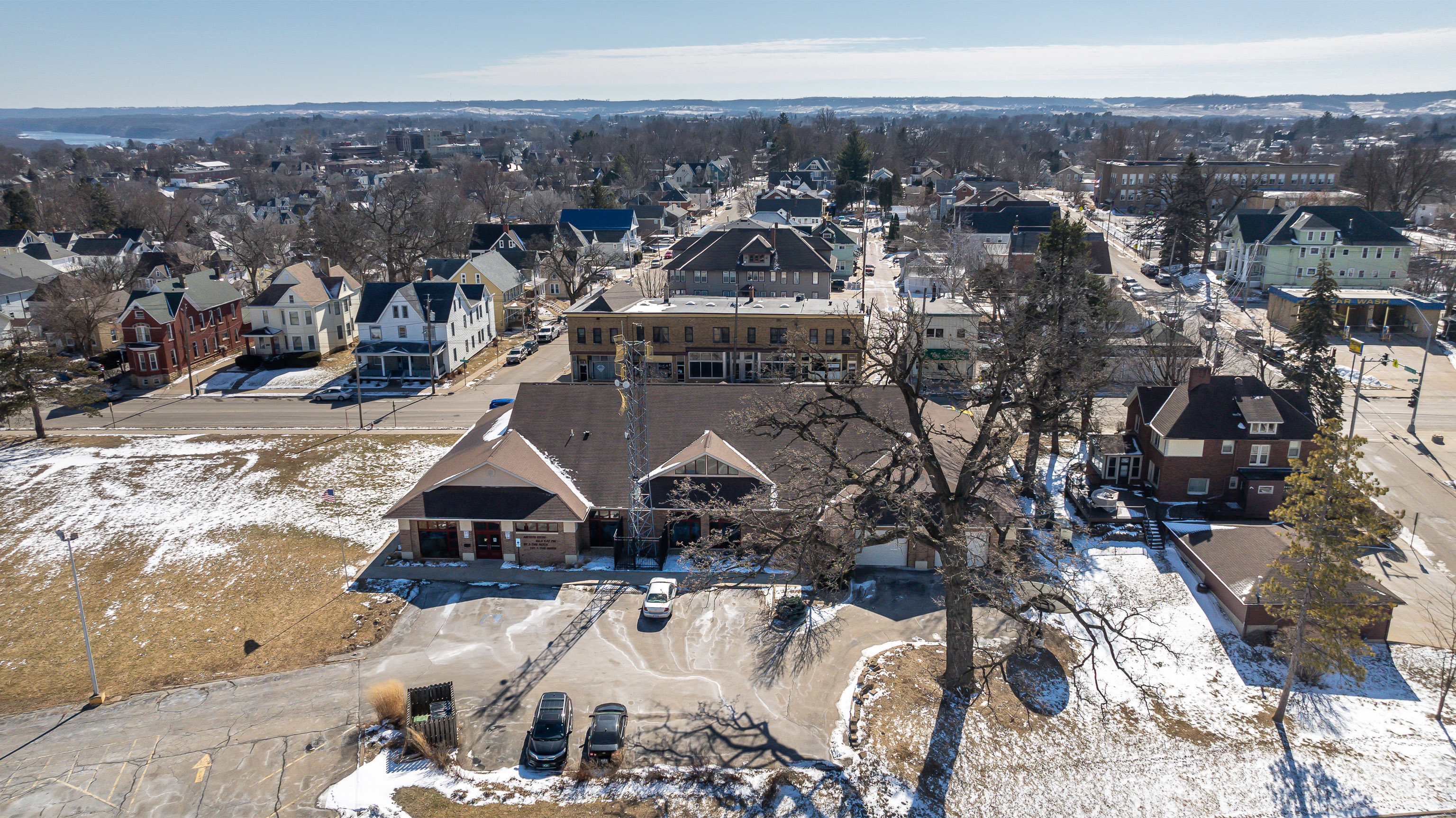 1055 University Avenue, Dubuque, IA 52001