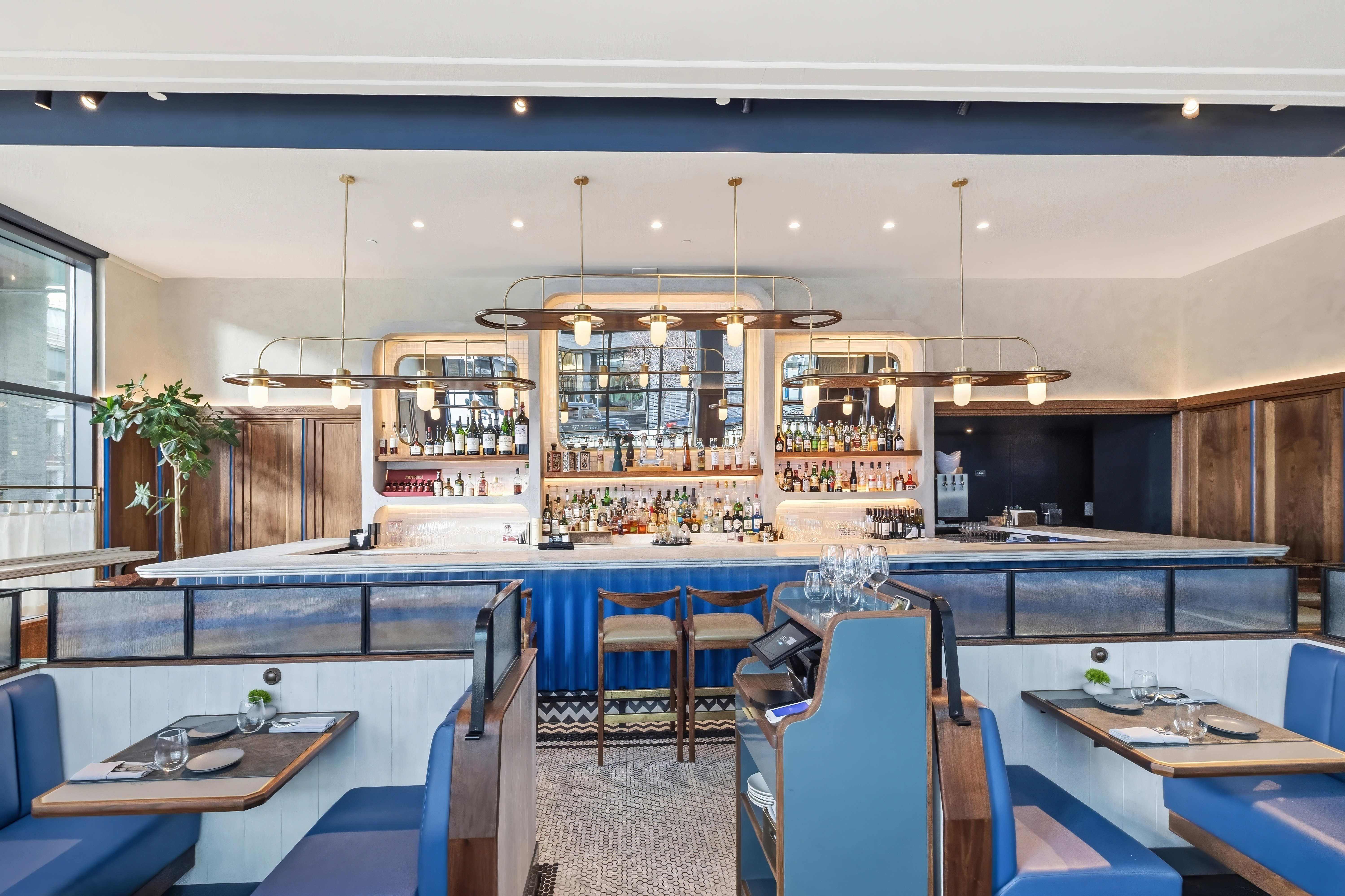 High End Hudson County Restaurant & Bar For Sale  (long term lease)