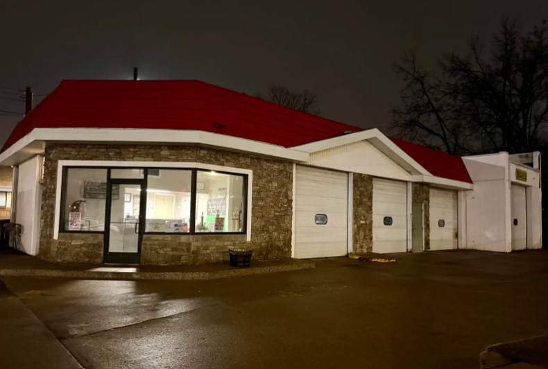 1902 South Cedar Street, Lansing, MI 48910
