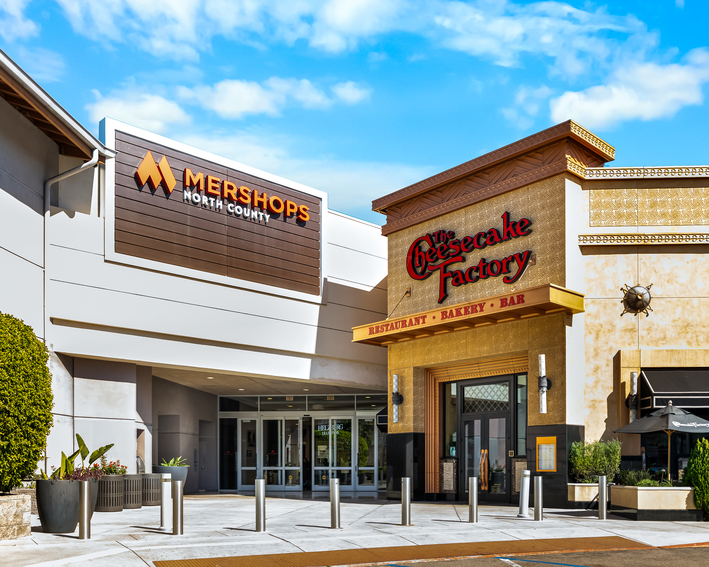 272 East Via Rancho Parkway, Escondido, CA 92025