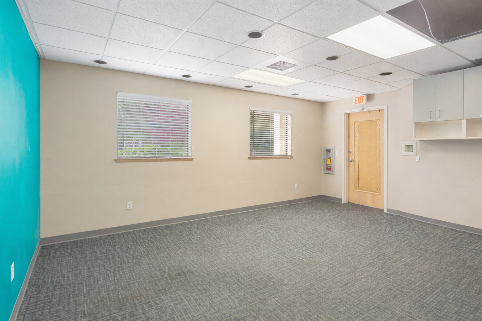 19319 7th Avenue Northeast, Poulsbo, WA 98370