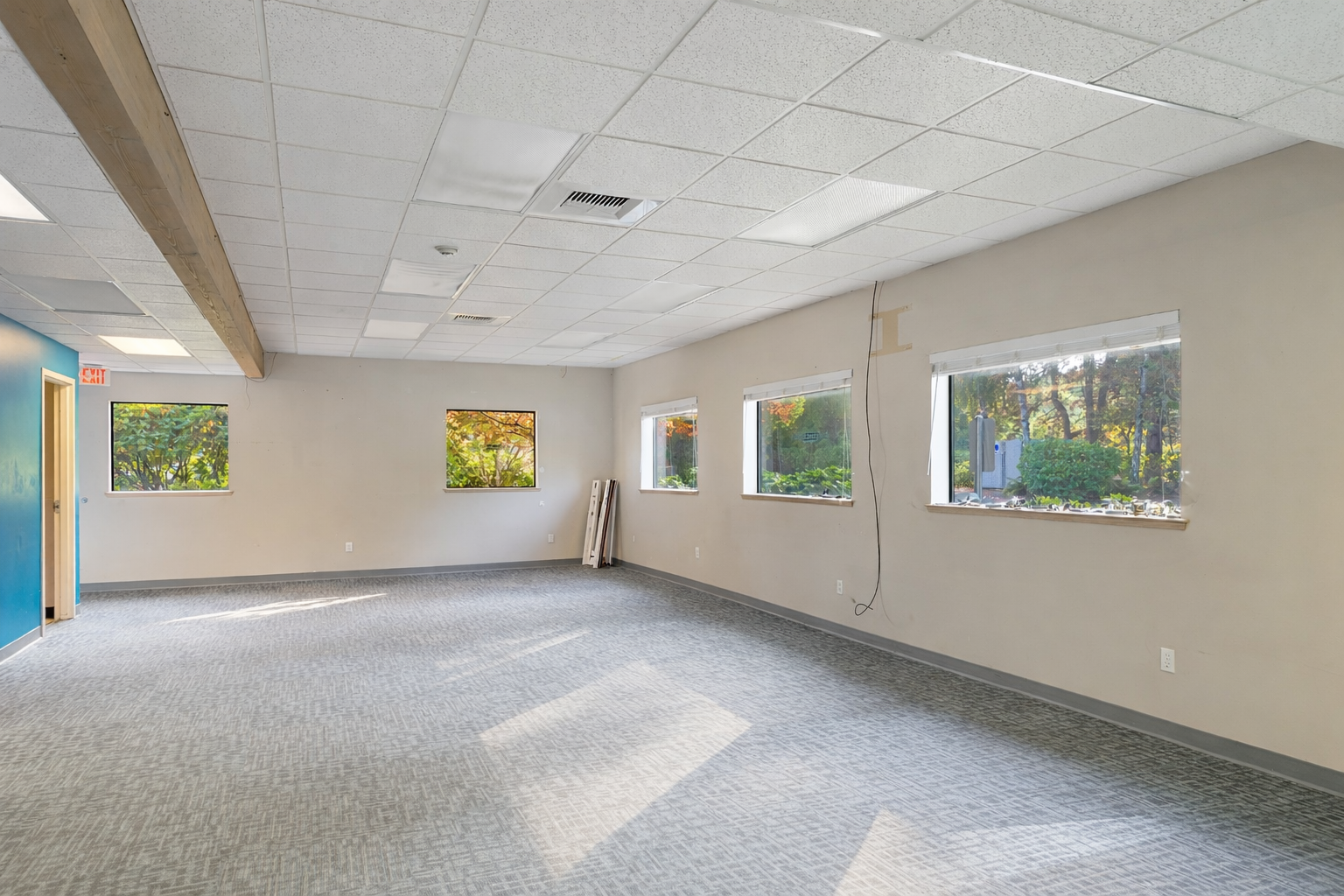 19319 7th Avenue Northeast, Poulsbo, WA 98370