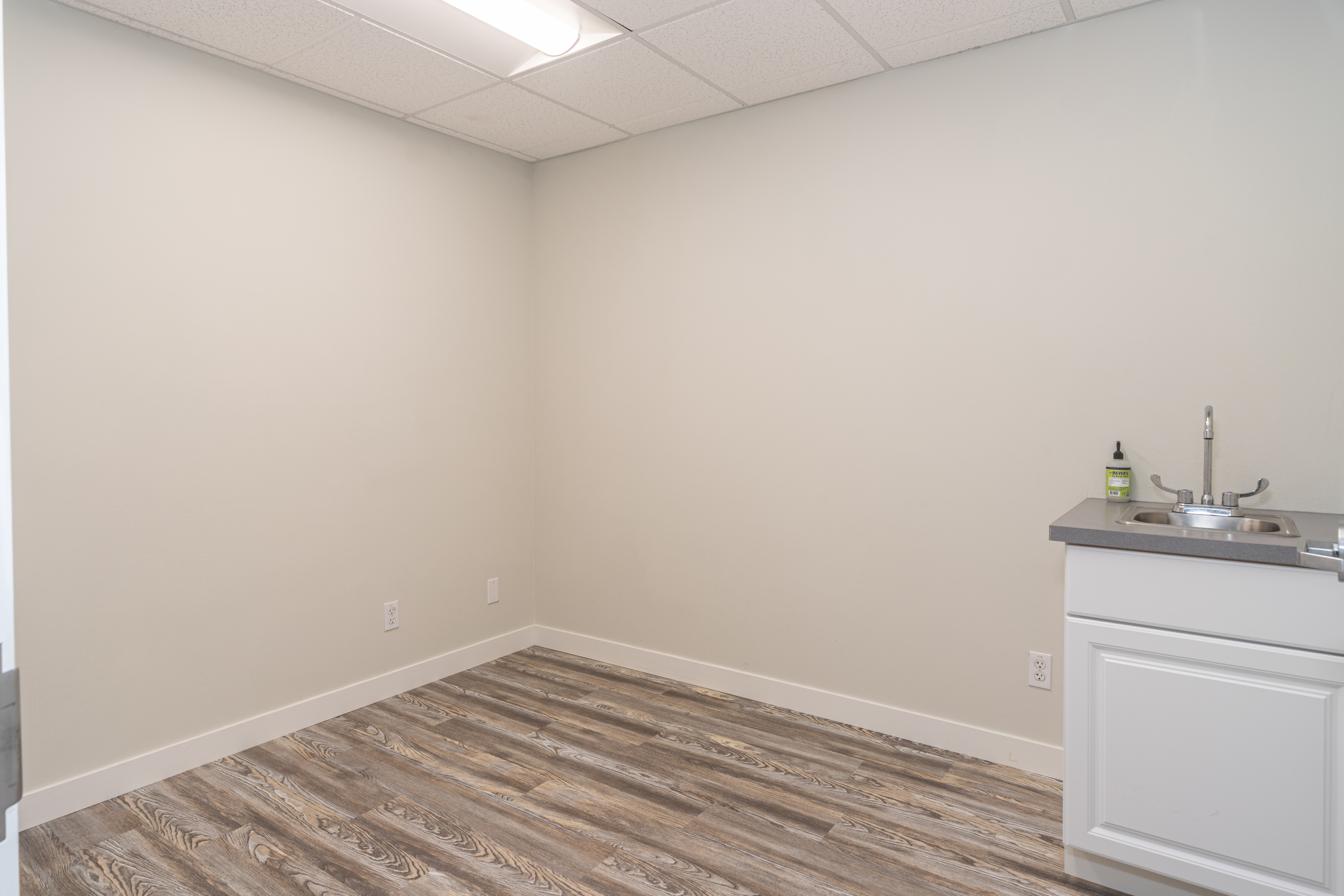 19319 7th Avenue Northeast, Poulsbo, WA 98370