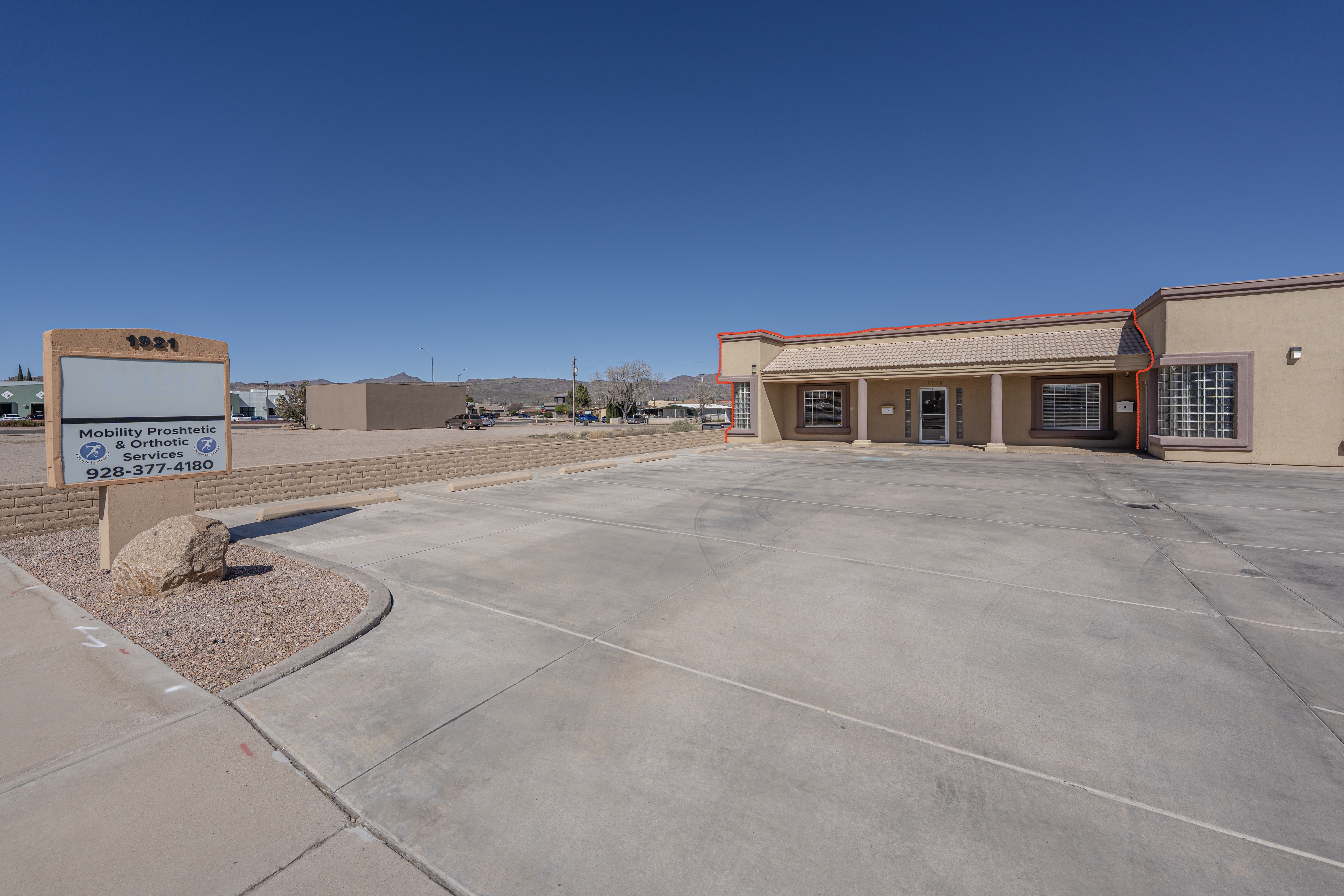 1921 Motor Avenue, Kingman, AZ 86401