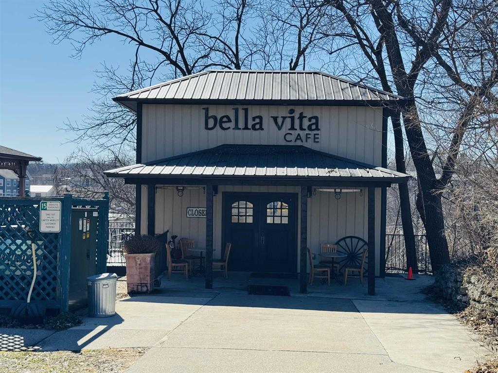 138 1st Street, Baraboo, WI 53913