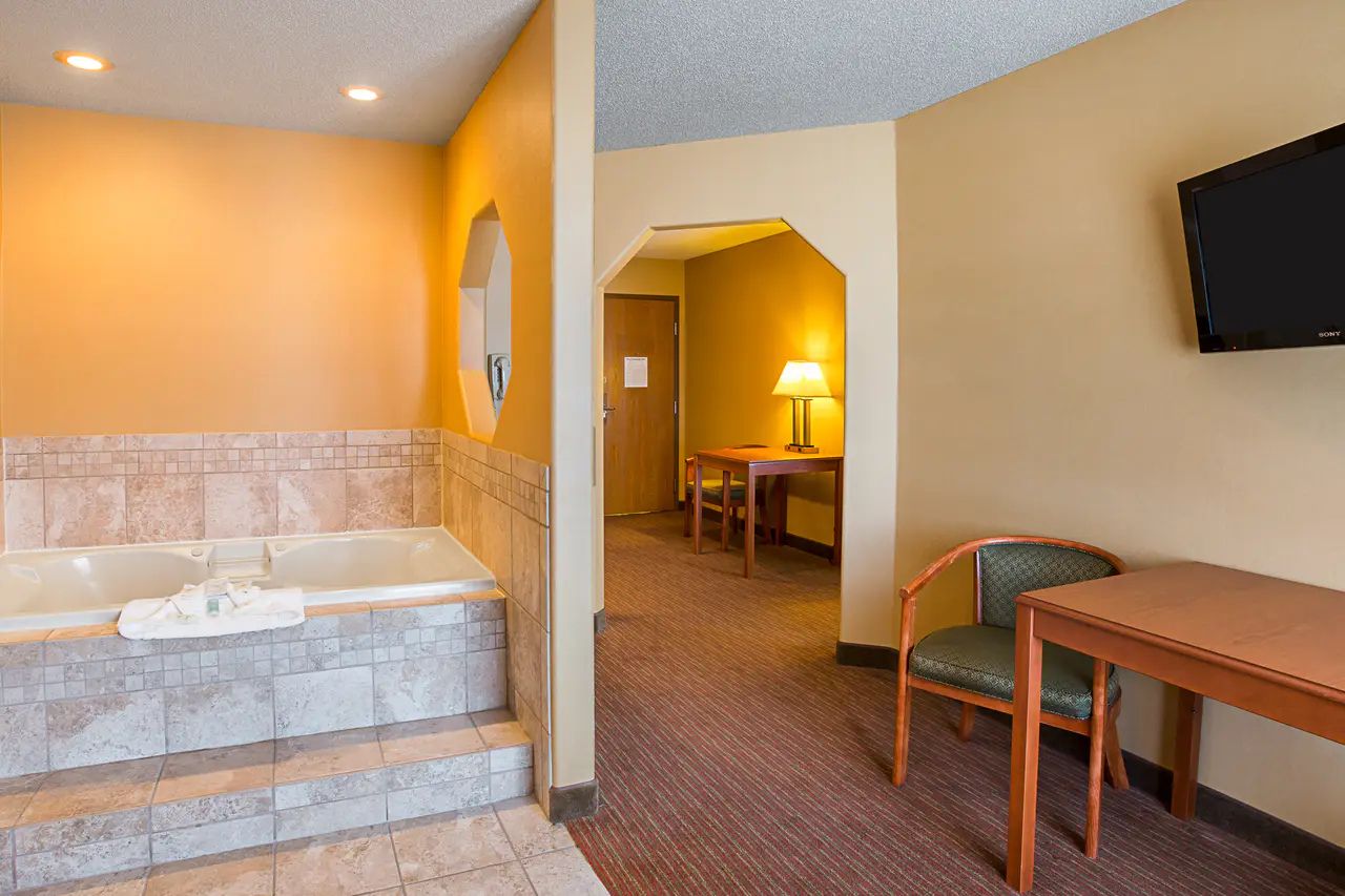 3815 South Lincoln Avenue, York, NE 68467