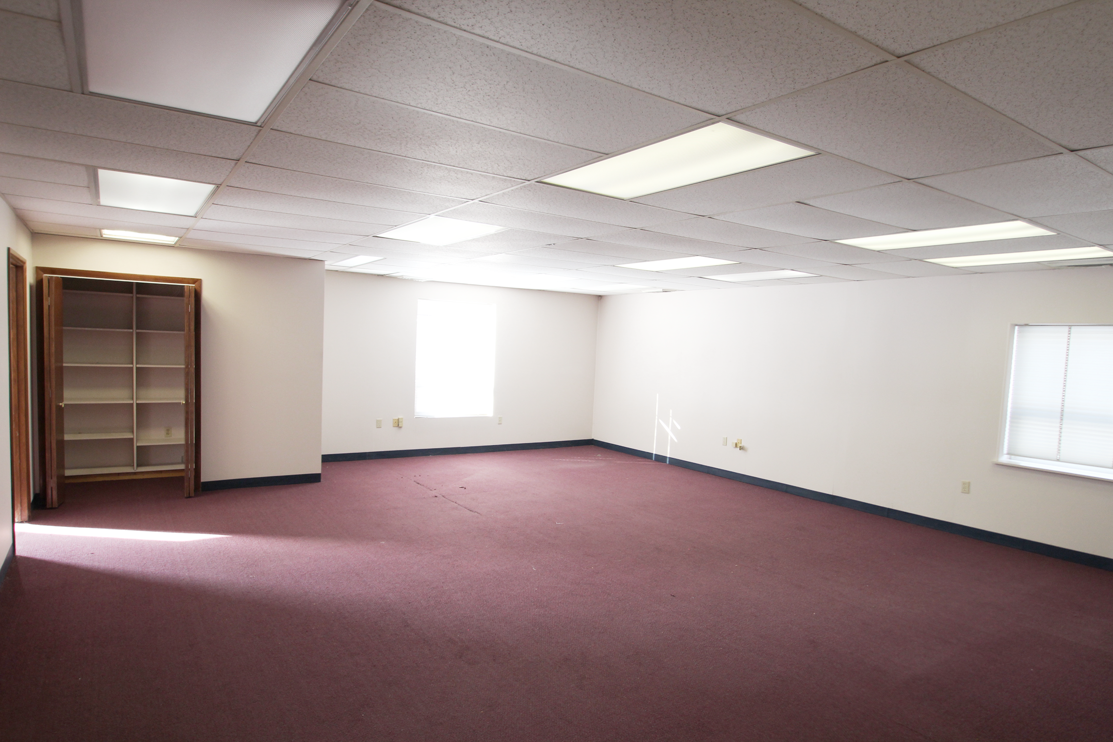 1911 Bailey Road, Cuyahoga Falls, OH 44221