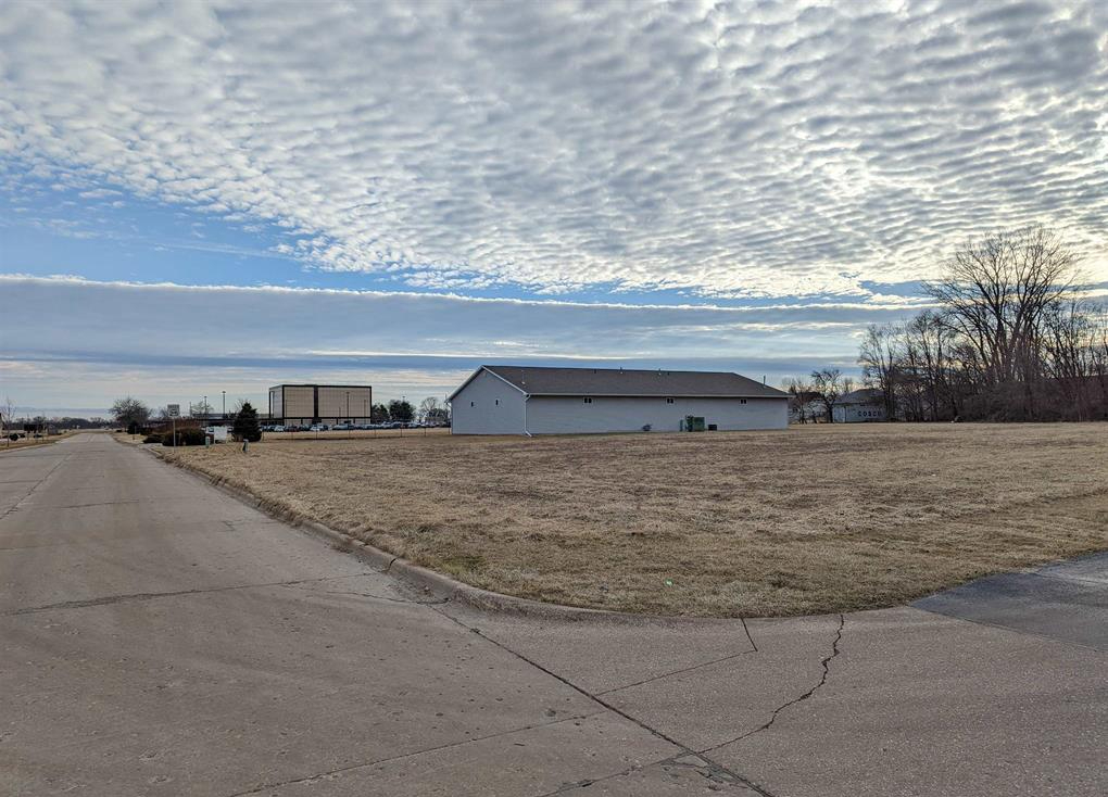 911 South Bosch Road, Peoria, IL 61607