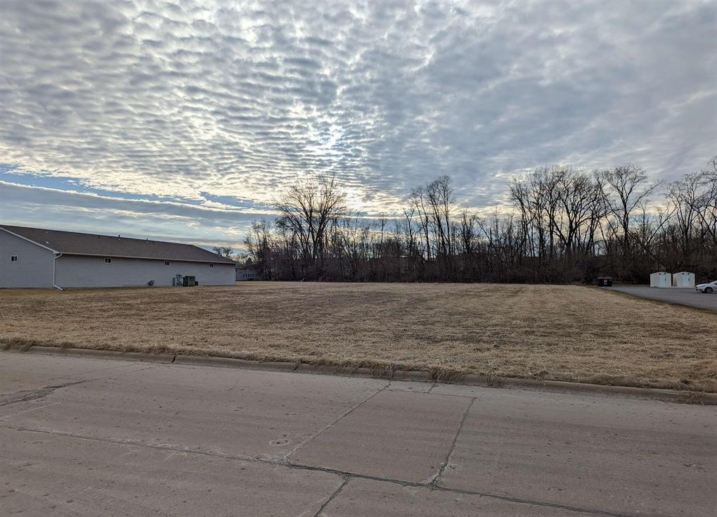 911 South Bosch Road, Peoria, IL 61607