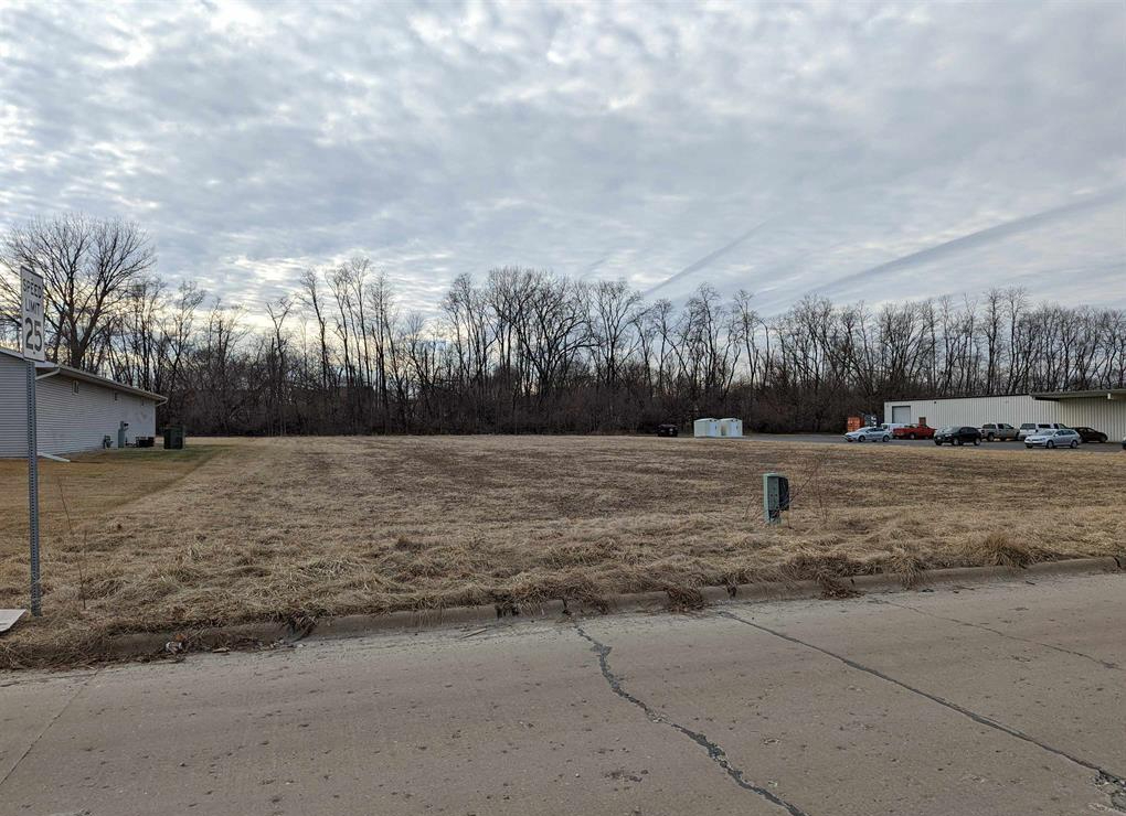 911 South Bosch Road, Peoria, IL 61607