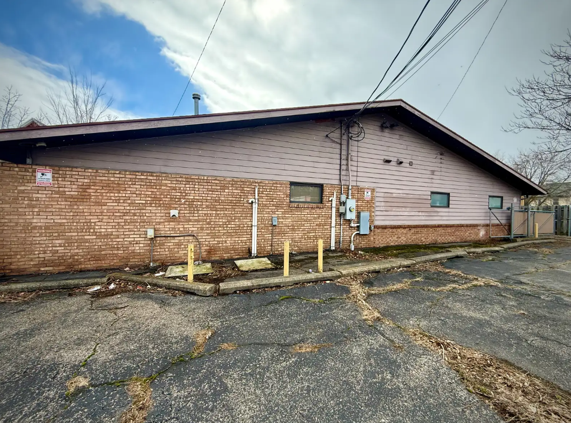 810 West Saginaw Street, Lansing, MI 48915
