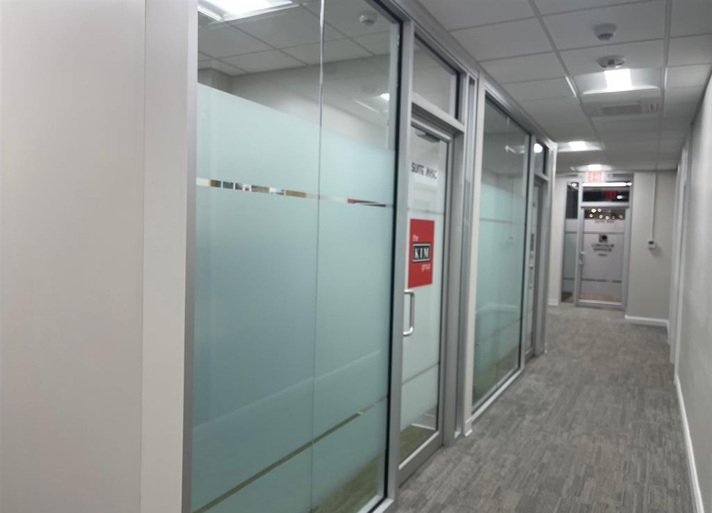 6035 Knoxville Avenue, Peoria, IL 61614