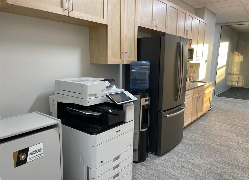 6035 Knoxville Avenue, Peoria, IL 61614