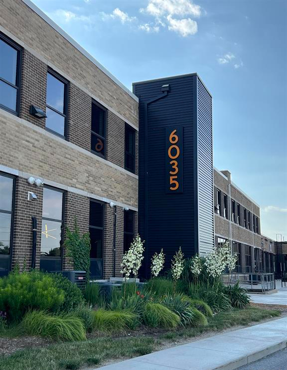 6035 Knoxville Avenue, Peoria, IL 61614