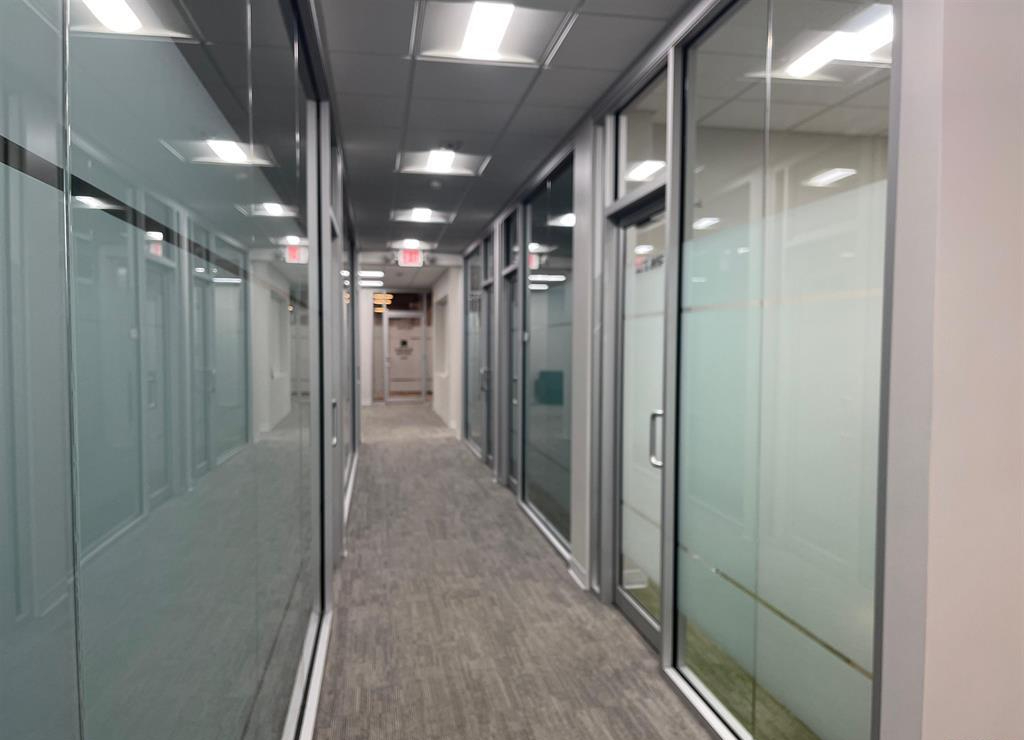 6035 Knoxville Avenue, Peoria, IL 61614