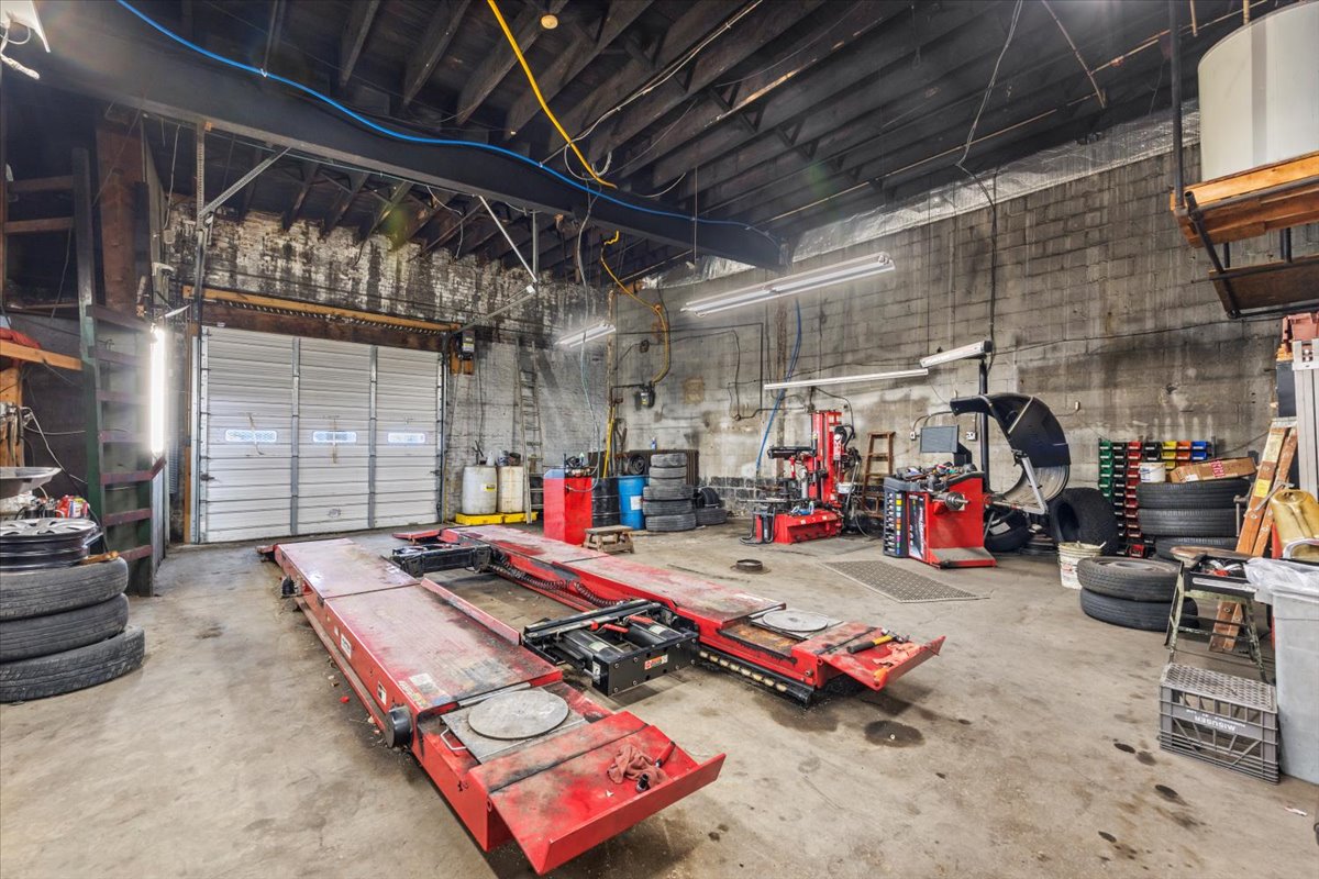 2200 West Lafayette Avenue, Baltimore, MD 21216