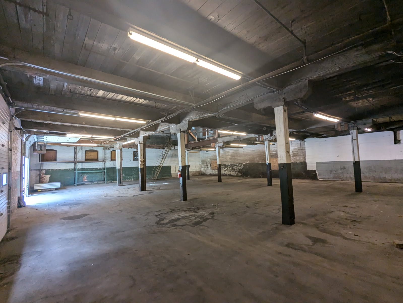 292 East School Street, Woonsocket, RI 02895