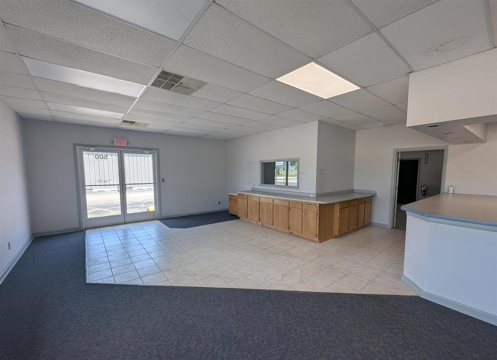 502 East War Memorial Drive, Peoria, IL 61614