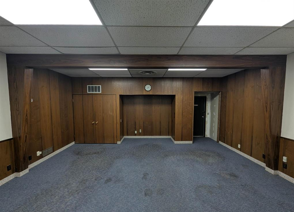 502 East War Memorial Drive, Peoria, IL 61614