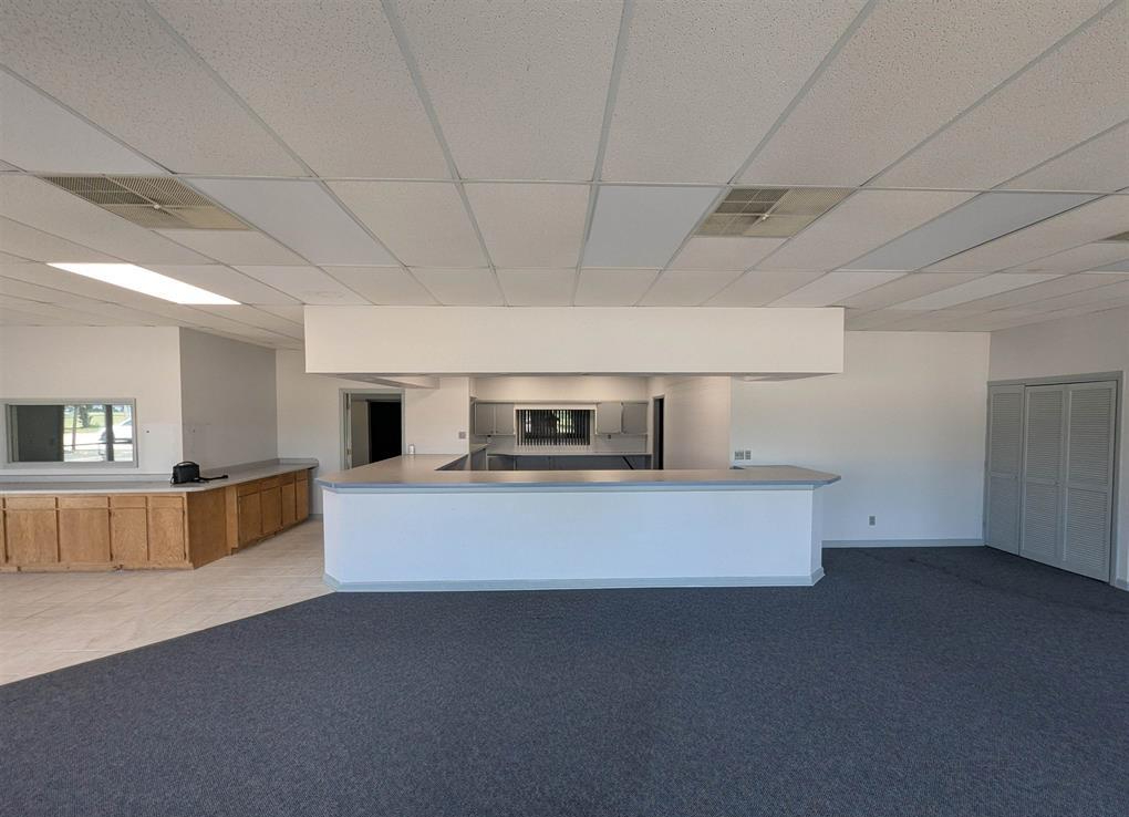 502 East War Memorial Drive, Peoria, IL 61614