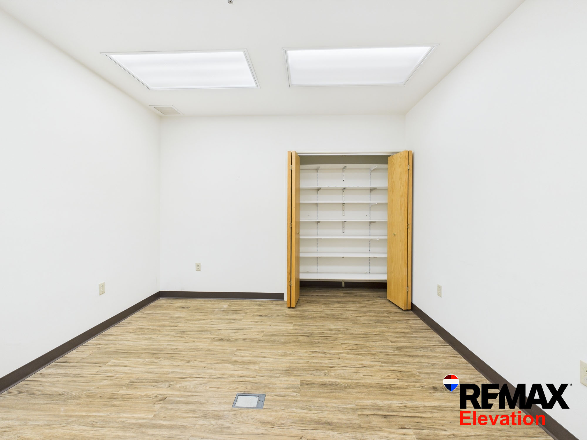 156n 6th Street, Basin, WY 82410