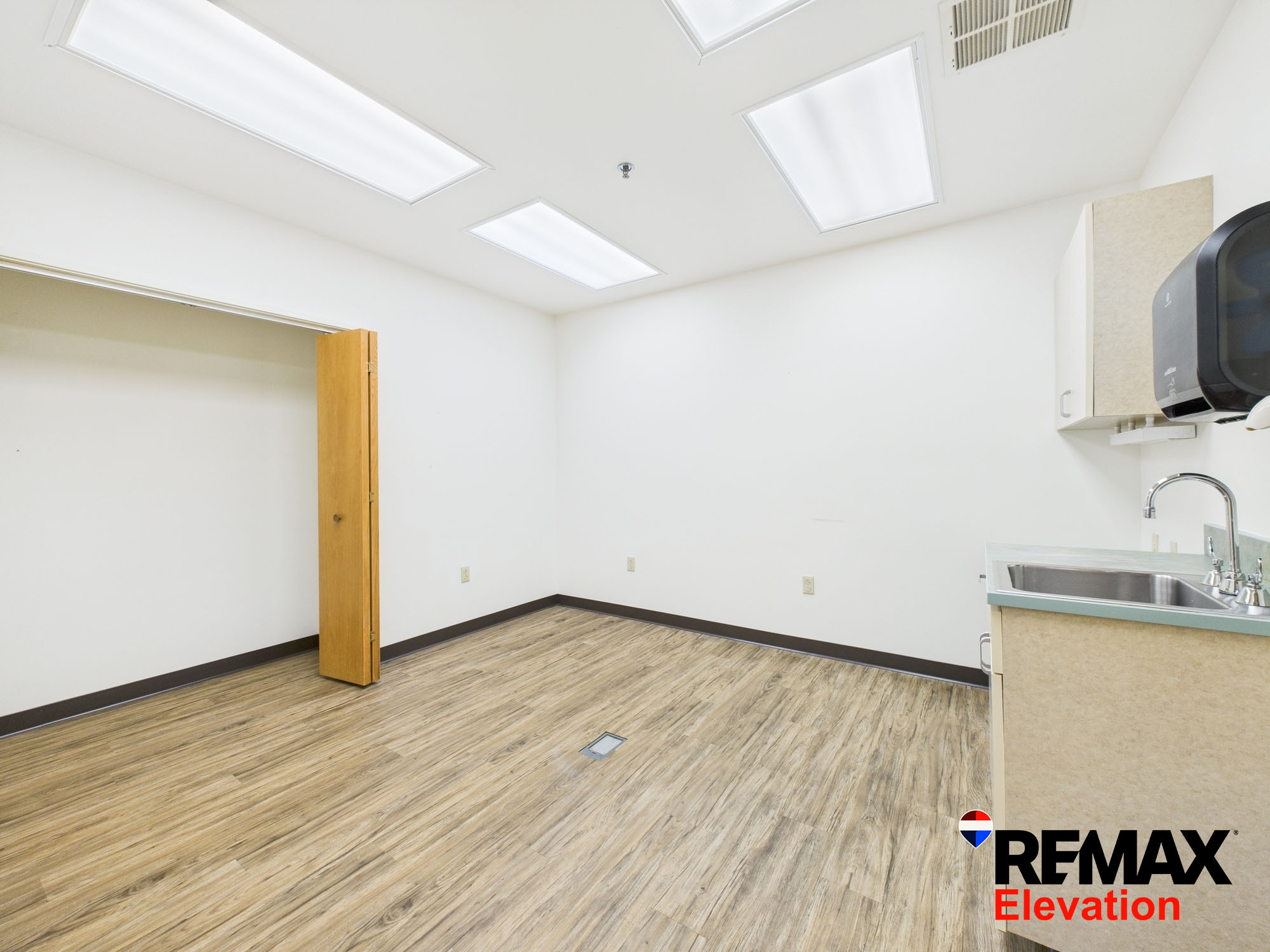 156n 6th Street, Basin, WY 82410