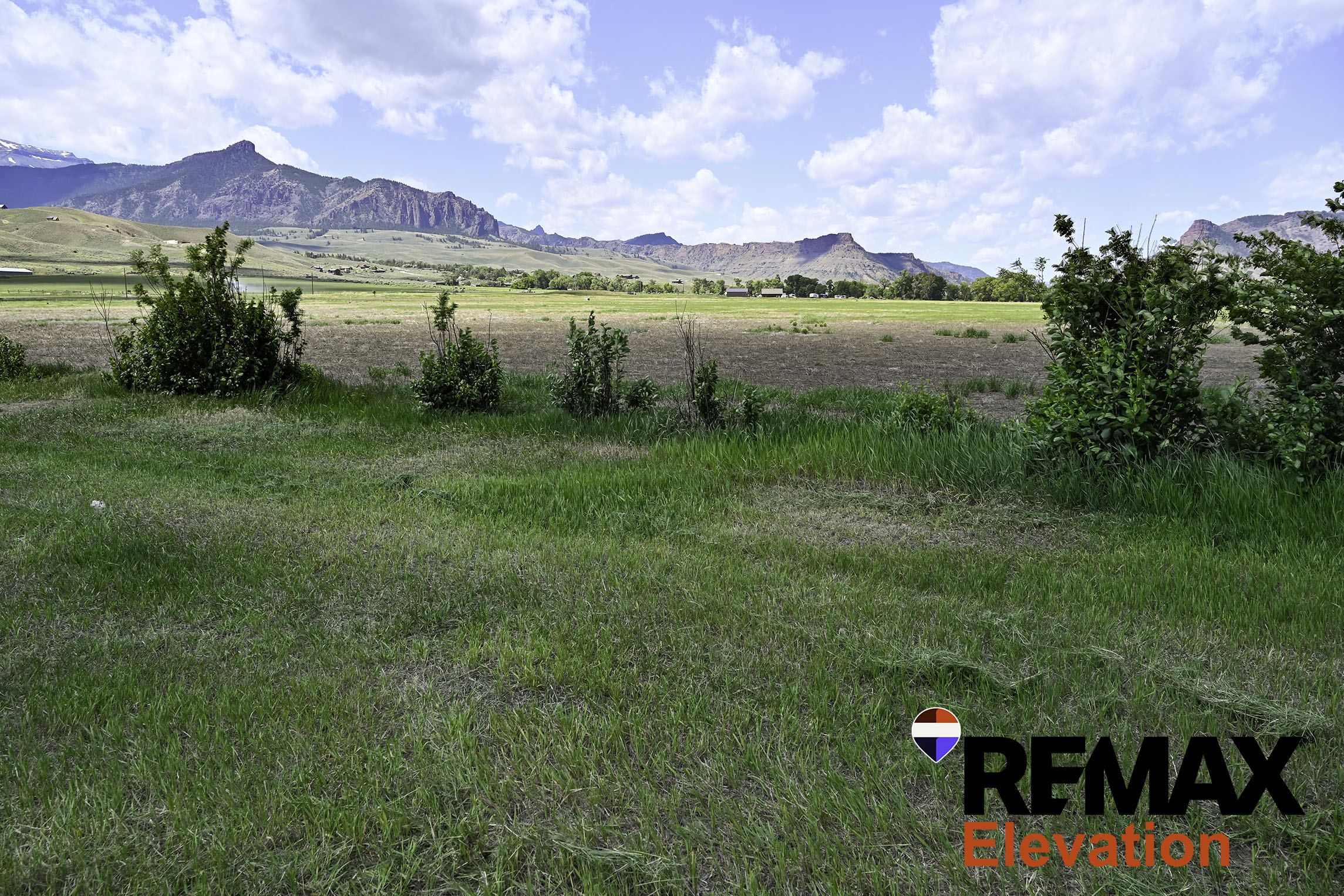 12 Big Creek Drive, Cody, WY 82414