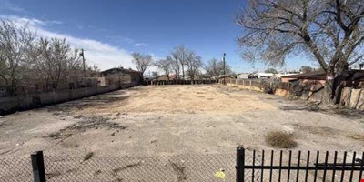 215 Wisconsin Street NE, Albuquerque, NM 87108