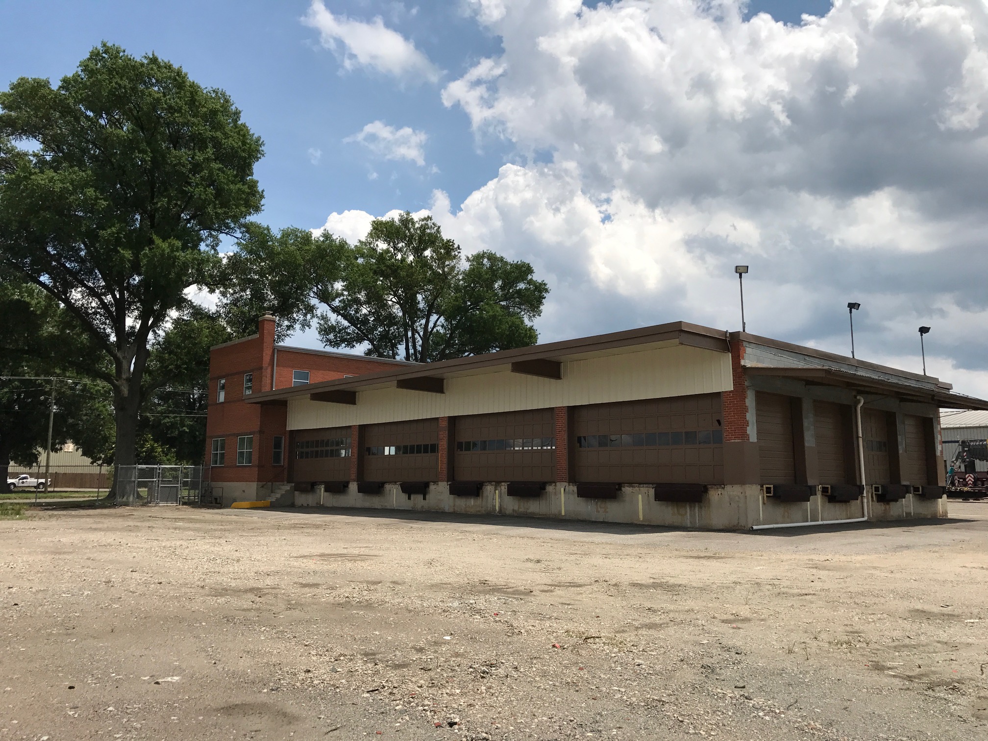 1635 Commerce Road