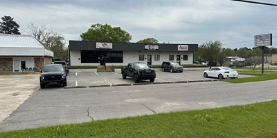 Retail Building For Sale or Lease